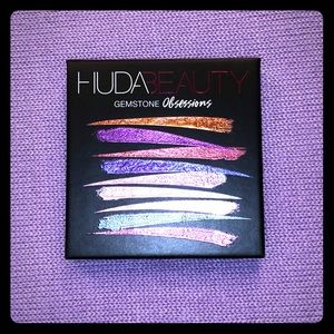 Huda Beauty Gemstone Obsessions Palette